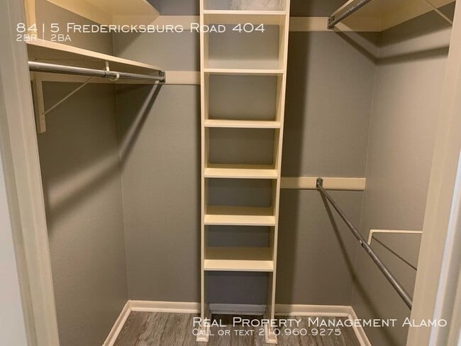 Building Photo - 8415 Fredericksburg Rd