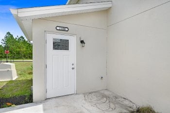 Building Photo - Charming 2 bedroom blending style and functionality