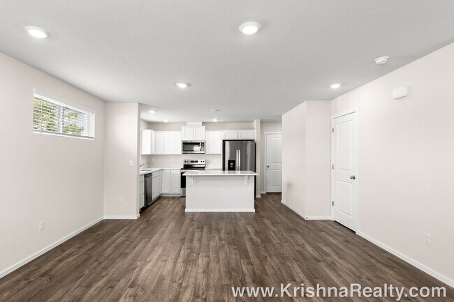 Building Photo - Modern 1-Year-Old NEW CONSTRUCTION 3 BR, 2.5 BA DR Horton Townhome with Community Playground