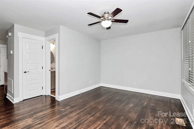 Building Photo - 1826 Merriman Ave