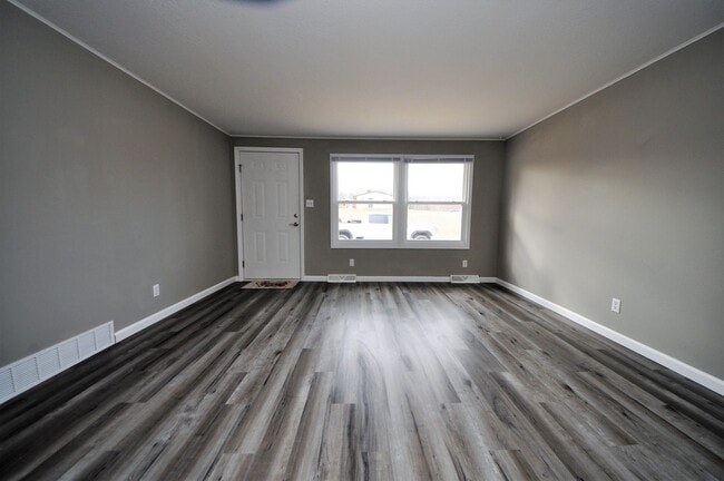 Building Photo - 313 Granada