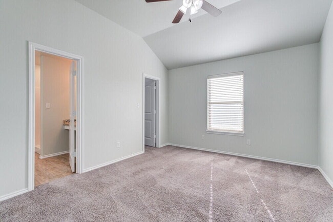 Building Photo - 1303 Kingston St