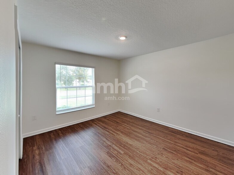 Building Photo - 4385 Seven Canyons Dr