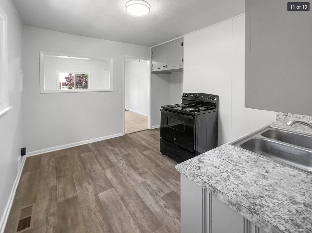 Building Photo - 114 McKinley St