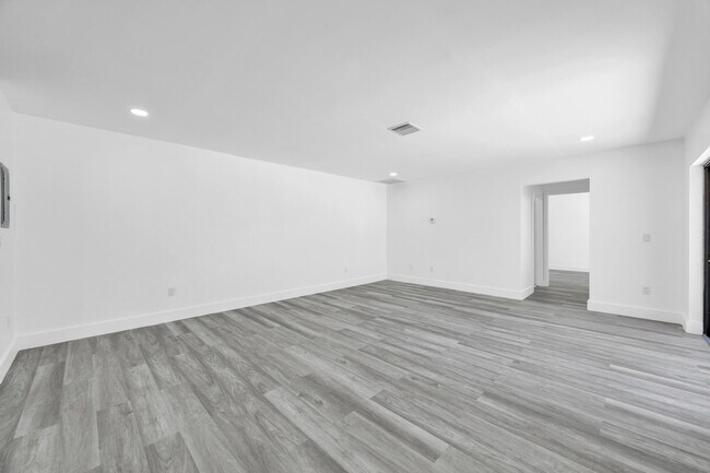 Building Photo - 8010 Ambach Way