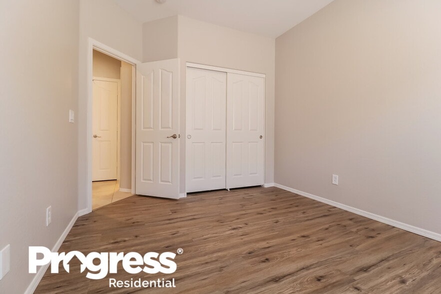 Building Photo - 23851 W Gibson Ln