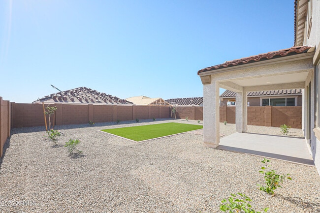 Building Photo - 14819 W Cottontail Ln