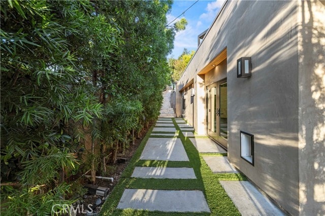 Building Photo - 4000 Bouquete St