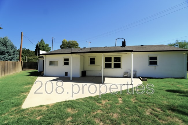 Building Photo - 4201 W Kootenai St