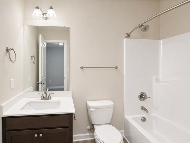 Building Photo - Brand New Duplex!