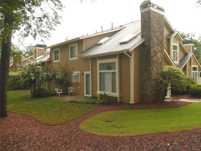 Building Photo - 2665 Windy Hill Pl