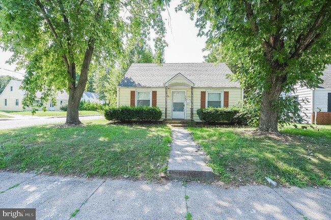 Building Photo - 306 Carrollton Ave