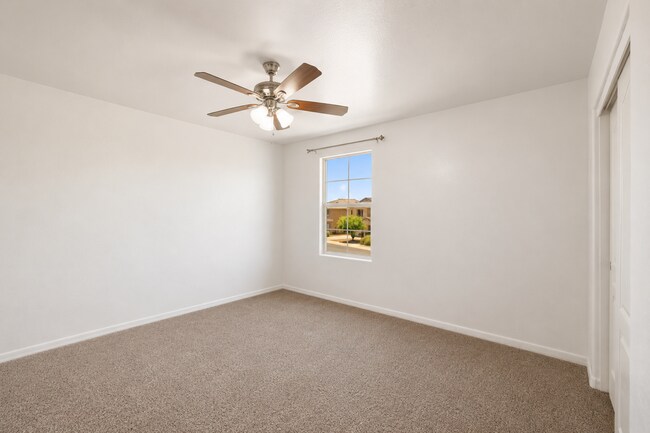 Building Photo - 41396 W Rio Bravo Dr