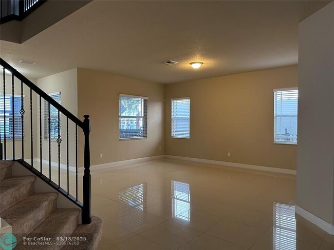 Building Photo - 9751 Blue Isle Bay