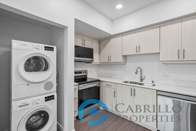 Building Photo - 2725 El Cajon Blvd