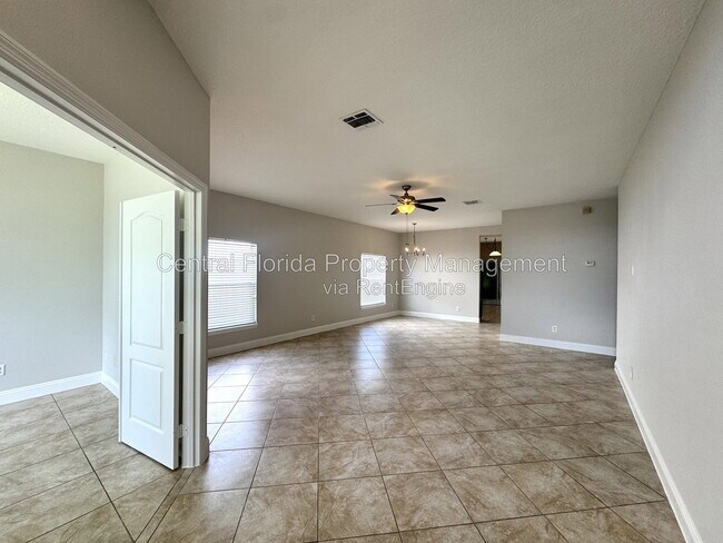 Building Photo - 11273 Moonshine Creek Cir