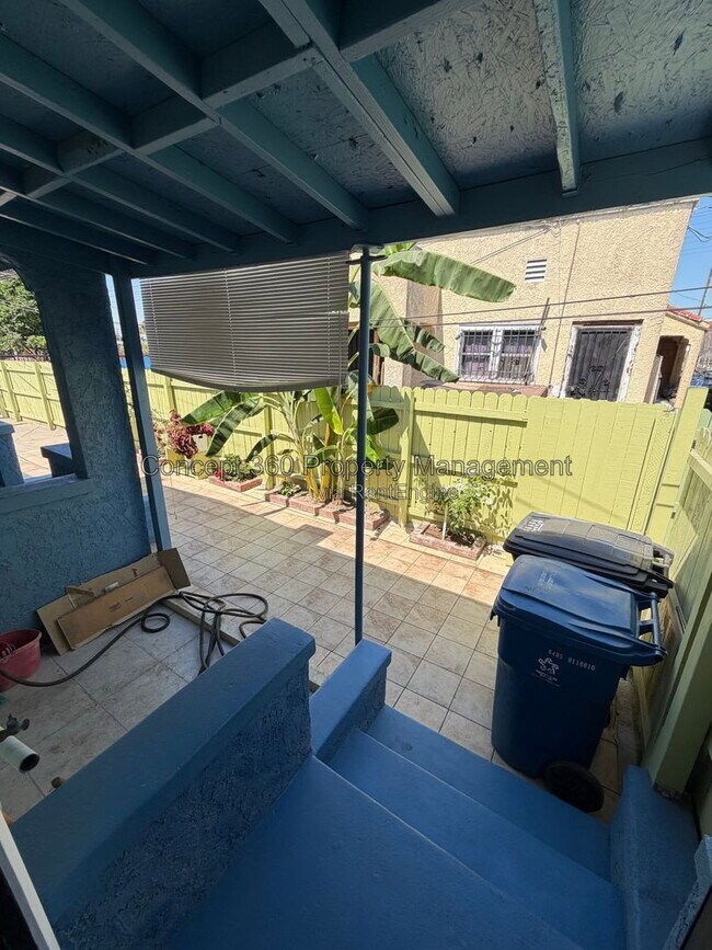Building Photo - 1124 Nadeau St