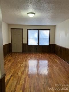 Building Photo - 413 E Sharpe St