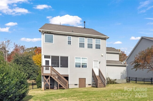 Building Photo - 5829 Dinsmore Ln