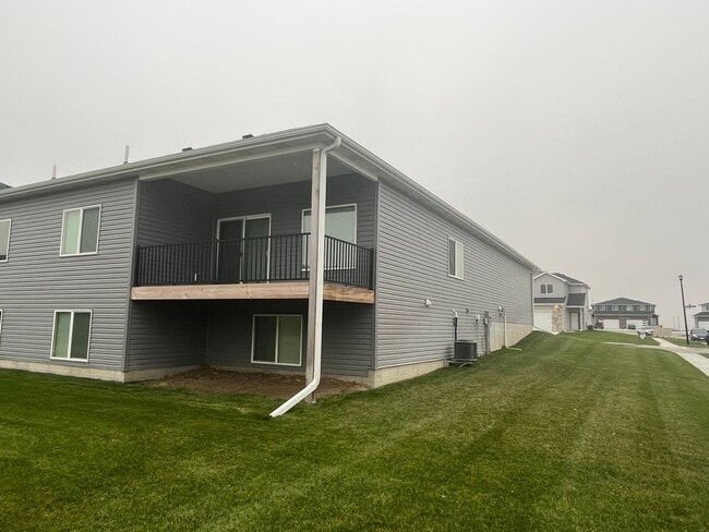 Building Photo - 5080 W Stampede Ln