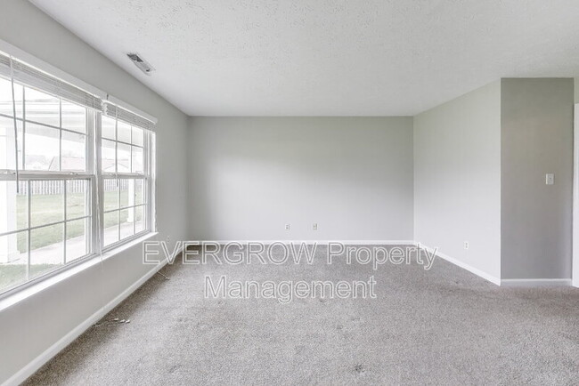 Building Photo - 8033 Painted Pony Dr