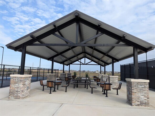Building Photo - 10323 Birch Peak Dr