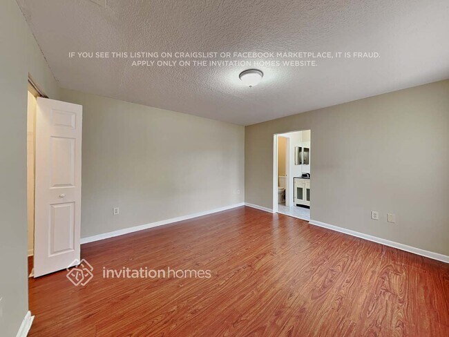 Building Photo - 14641 N Beckley Square