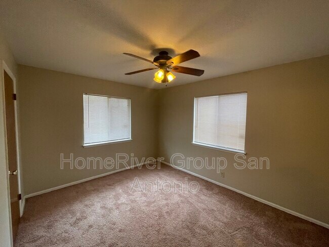 Building Photo - 109 Sunnyland Dr