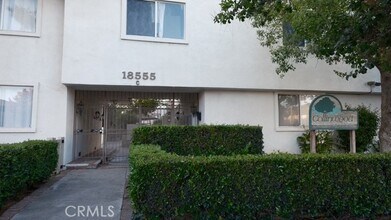 Building Photo - 18555 Collins St