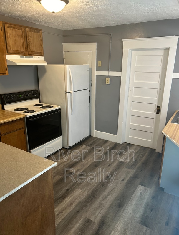 Building Photo - 1212 S 7th St