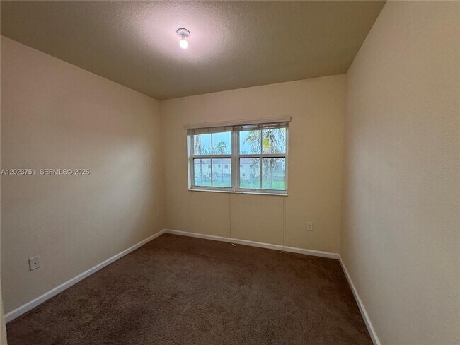 Building Photo - 8650 NW 97th Ave