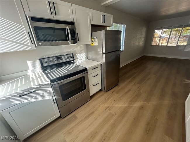 Building Photo - 1626 Thelma Ln