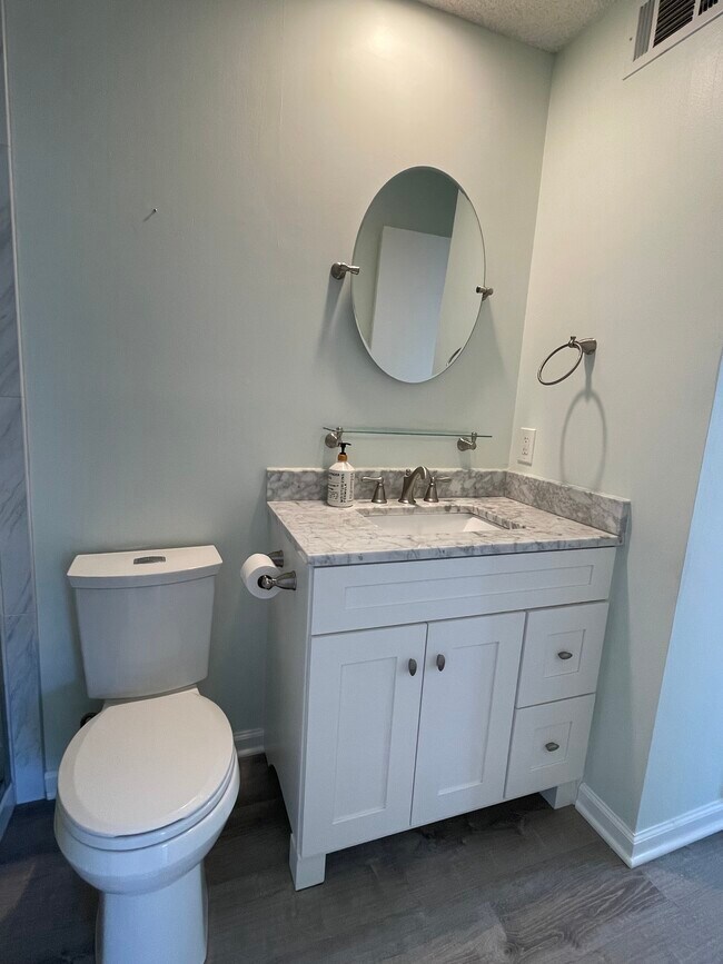 Building Photo - 8811 W 106th Ter