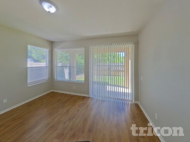 Building Photo - 10337 Avelar Ridge Dr