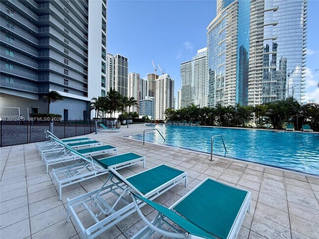 Building Photo - 888 Biscayne Blvd