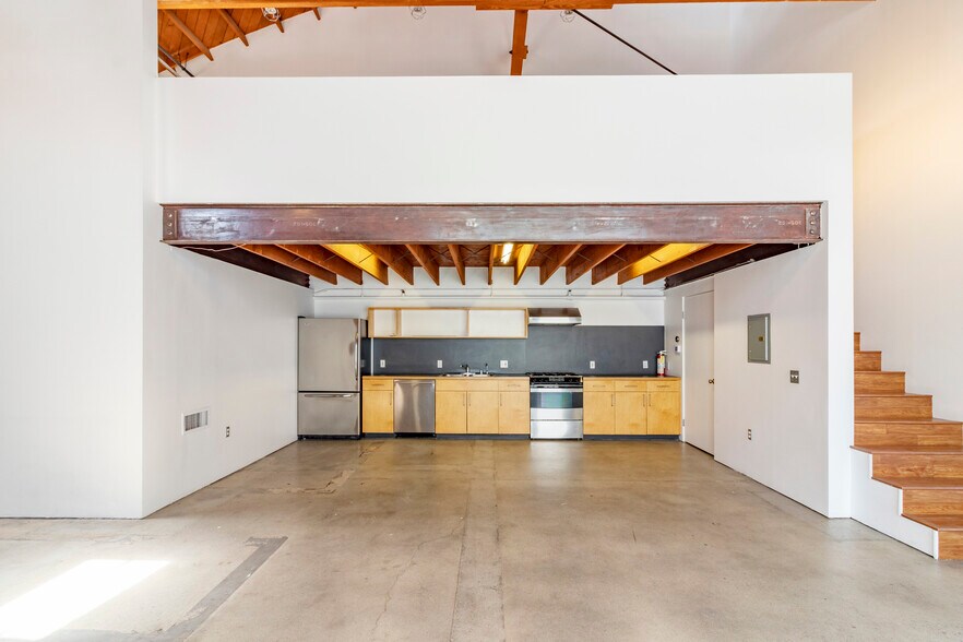 Building Photo - 2436 2nd St