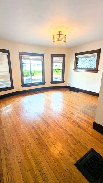 Bedroom 1 - 308 S Broom St