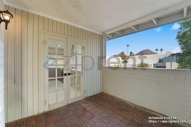 Building Photo - 4142 E Calle Redonda