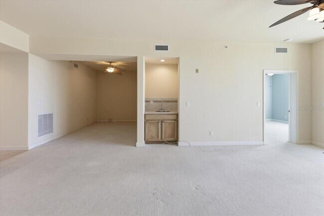 Building Photo - 10045 Links Ln