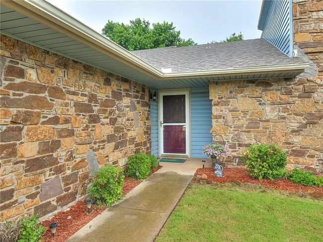 Front Door - 732 Westglen Dr