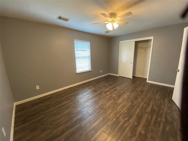 Building Photo - 5503 Coastal Way