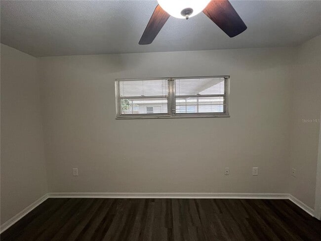 Building Photo - 2406 Musselwhite Ave