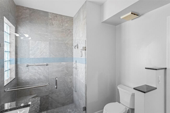 Building Photo - 15250 SW 49th Ct