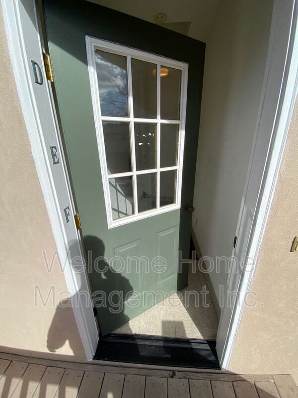 Building Photo - 1426 Henry St