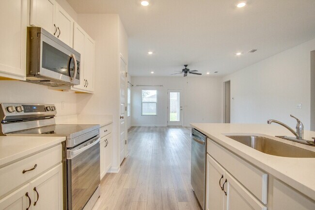 Building Photo - 3BR/2BA Home Near Navy Federal Featuring Quartz Counters, 2-Car Garage & Internet Included