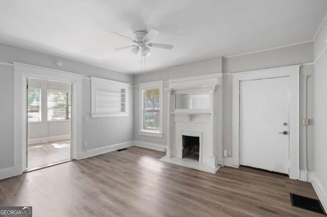 Building Photo - 742 Charles Allen Dr NE