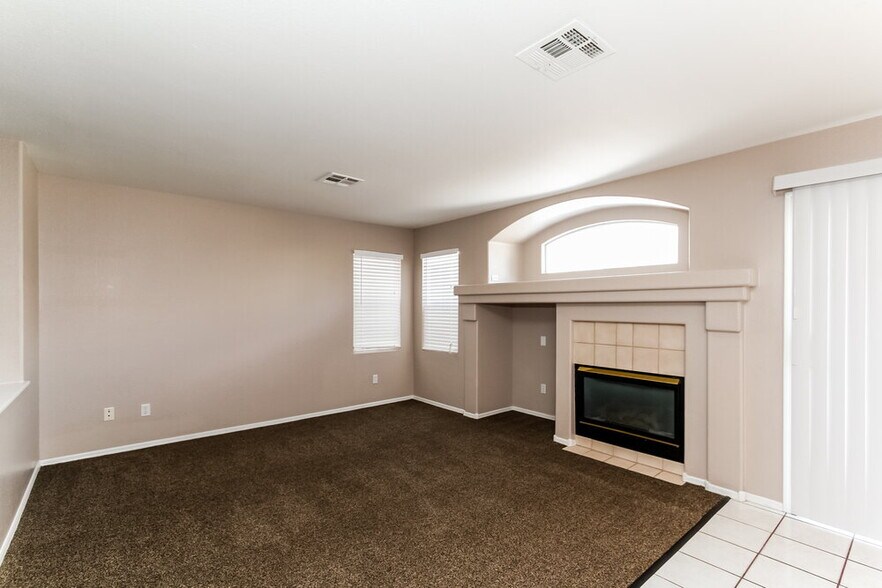 Building Photo - 8110 Sundown Vista Ave