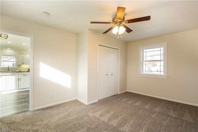 Building Photo - 1061 Orchard Ave