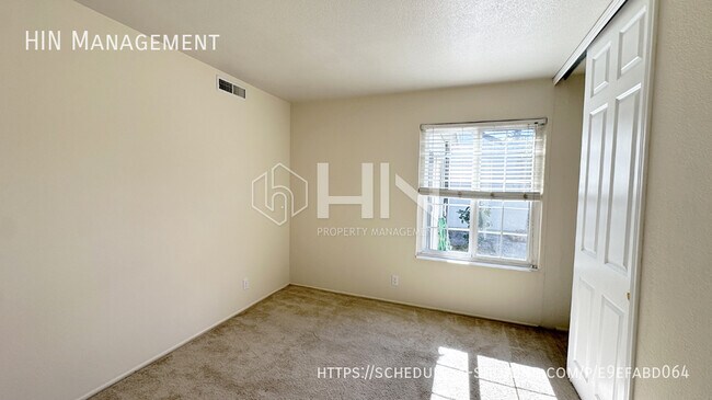 Building Photo - 2198 Goldcrest Cir