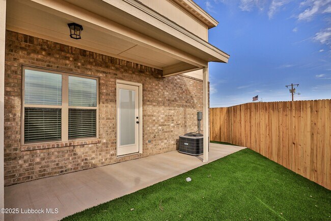 Building Photo - 2527 138th St